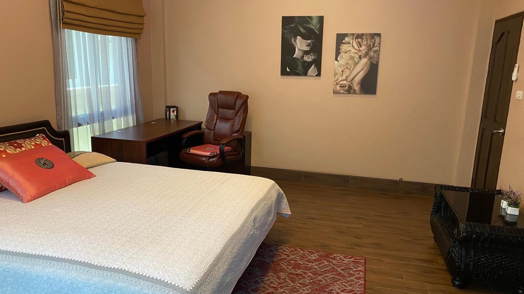 Big Comfortable Villa Na Chom Thian Bagian luar foto