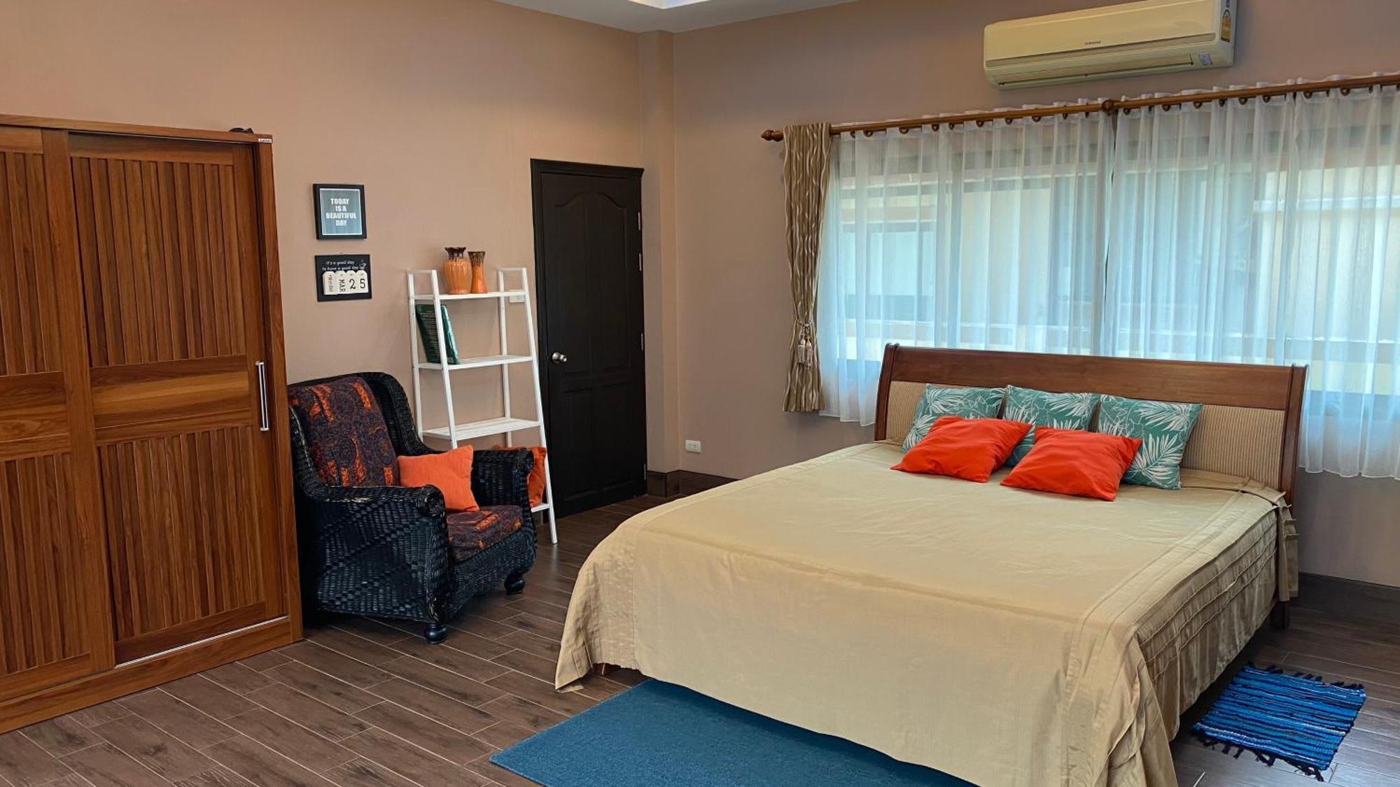 Big Comfortable Villa Na Chom Thian Bagian luar foto